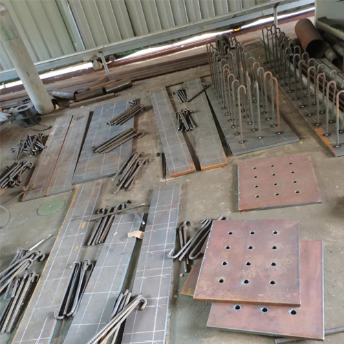 有哪些其他因素会影响广西预埋件位置的确定？